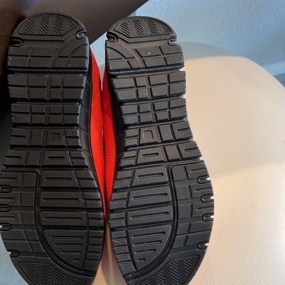 SOLD!! Custom Patrick Mahomes Sneakers - Picture 3 of 6